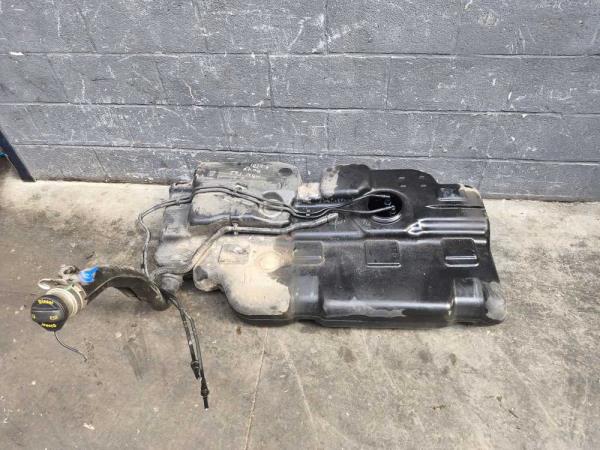 RESERVOIR DE CARBURANT MAN TGE/ VW CRAFTER 2017+ - Vue 1